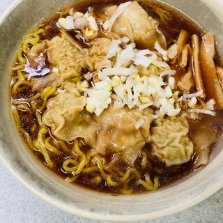 白菜ワンタン醤油ラーメン